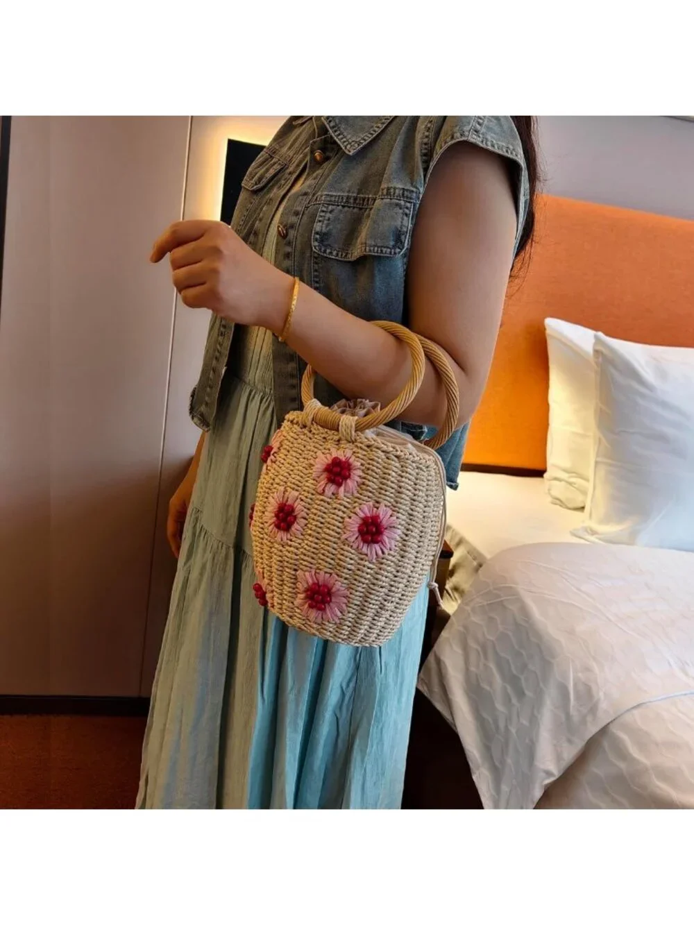 Chic Woven Straw Tote Bag with Flower Pearls & Diamonds - Summer Beach Essential